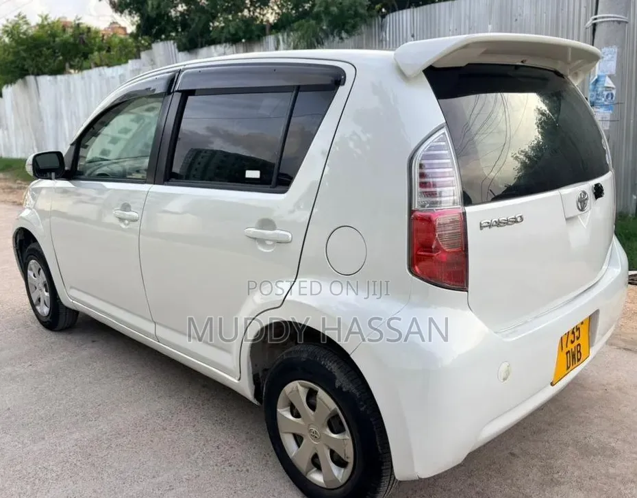 Toyota Passo 2005 White