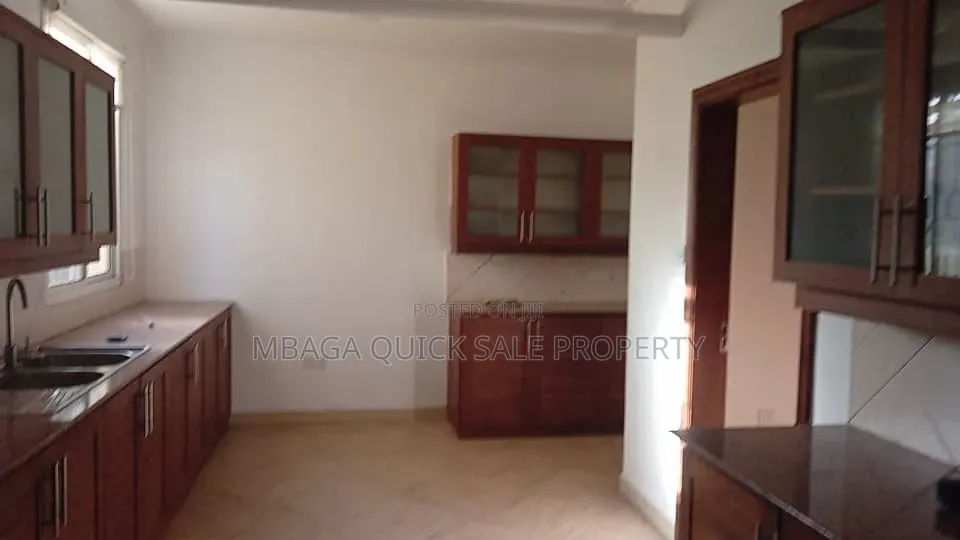 3bdrm Apartment in Oyster Bay for rent