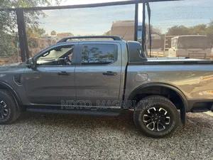 Ford Ranger Wildtrak 2024 Gray
