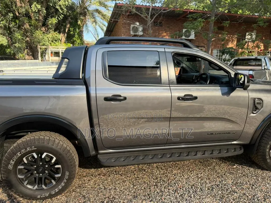 Ford Ranger Wildtrak 2024 Gray