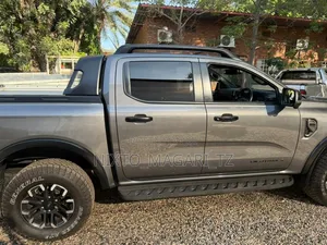 Ford Ranger Wildtrak 2024 Gray