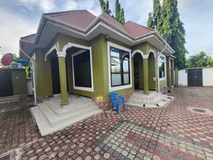 6bdrm Apartment in Mchakama Real Estate, Kiwalani for sale
