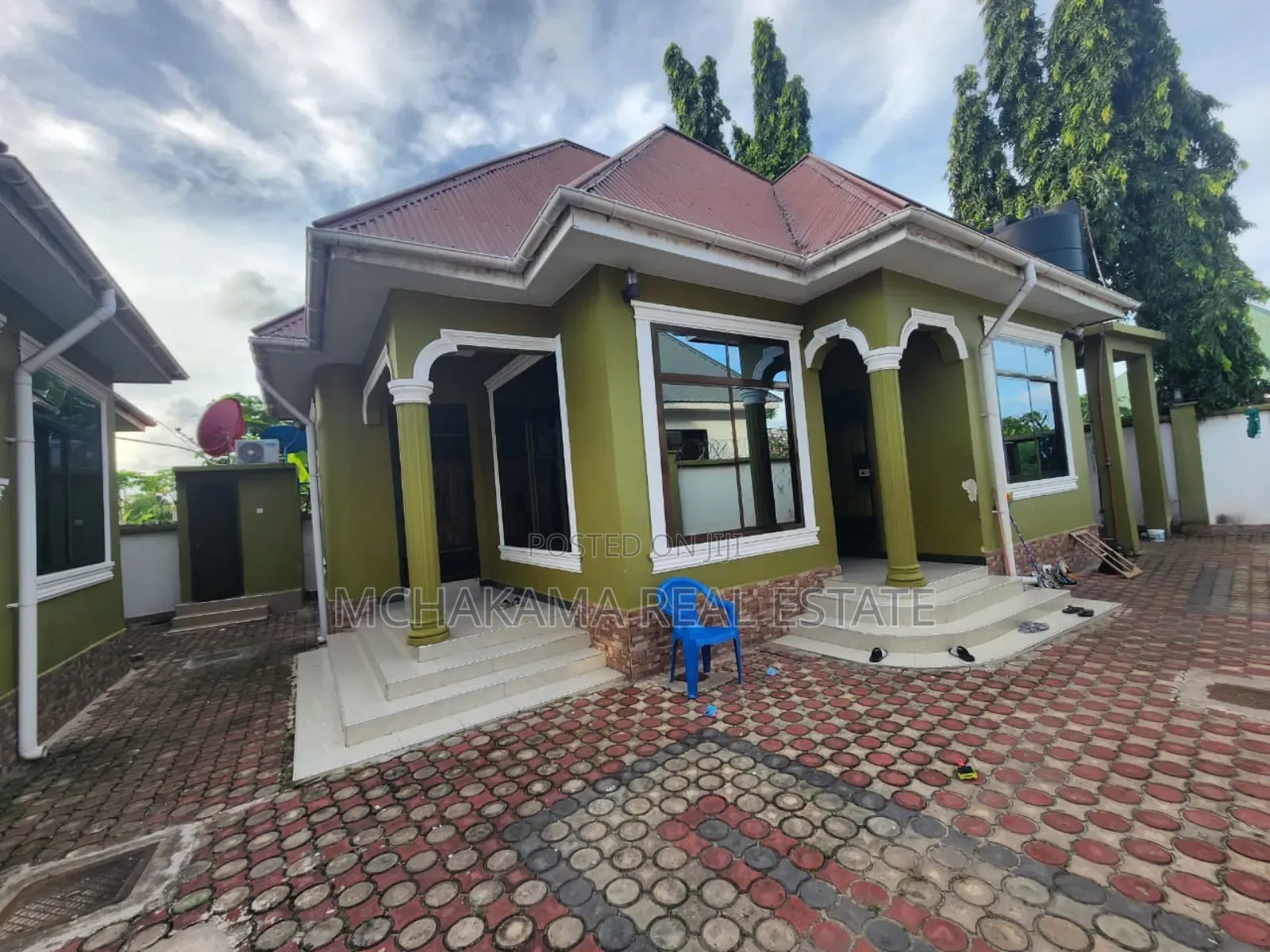 6bdrm Apartment in Mchakama Real Estate, Kiwalani for sale
