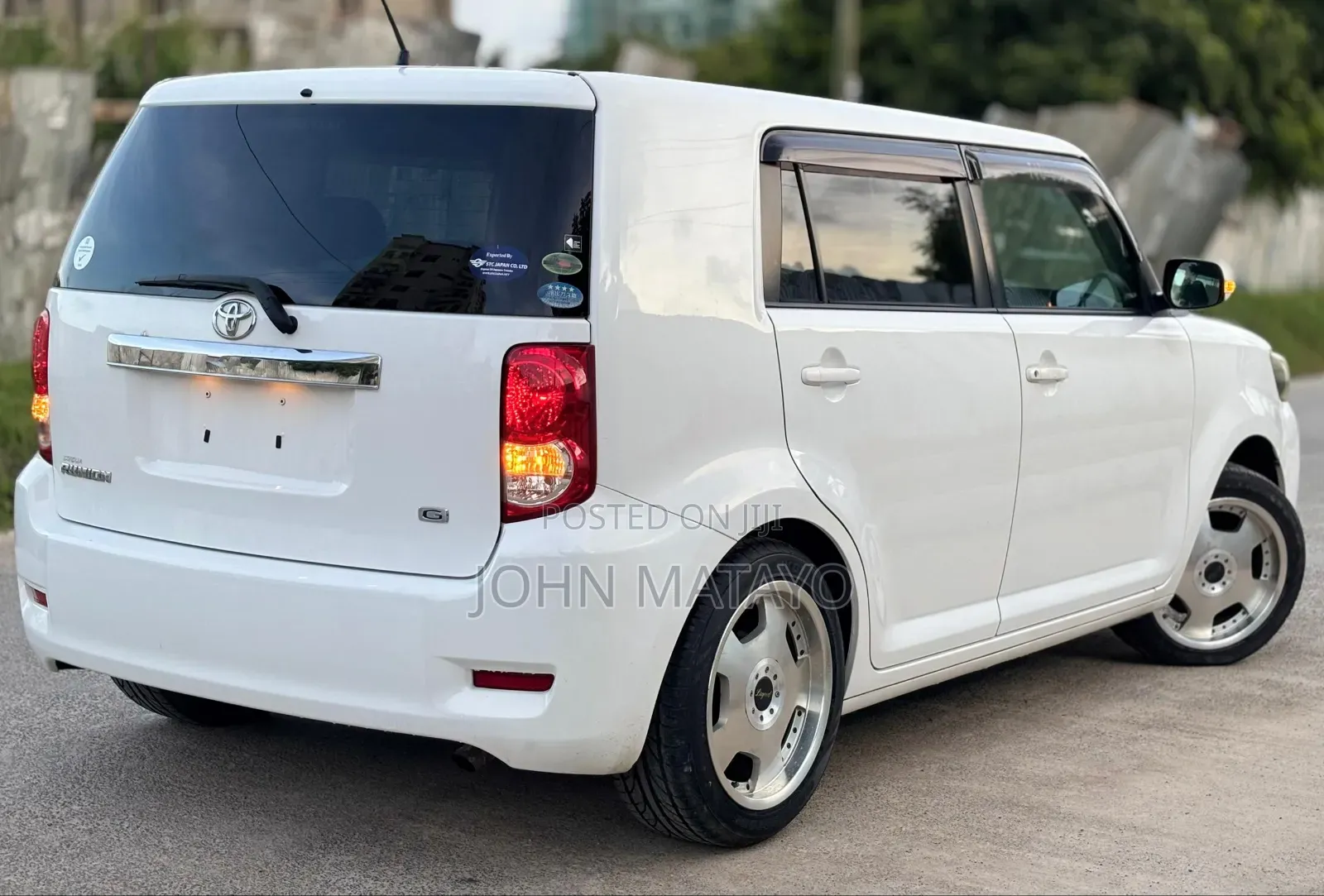 Toyota Corolla Rumion 2008 White