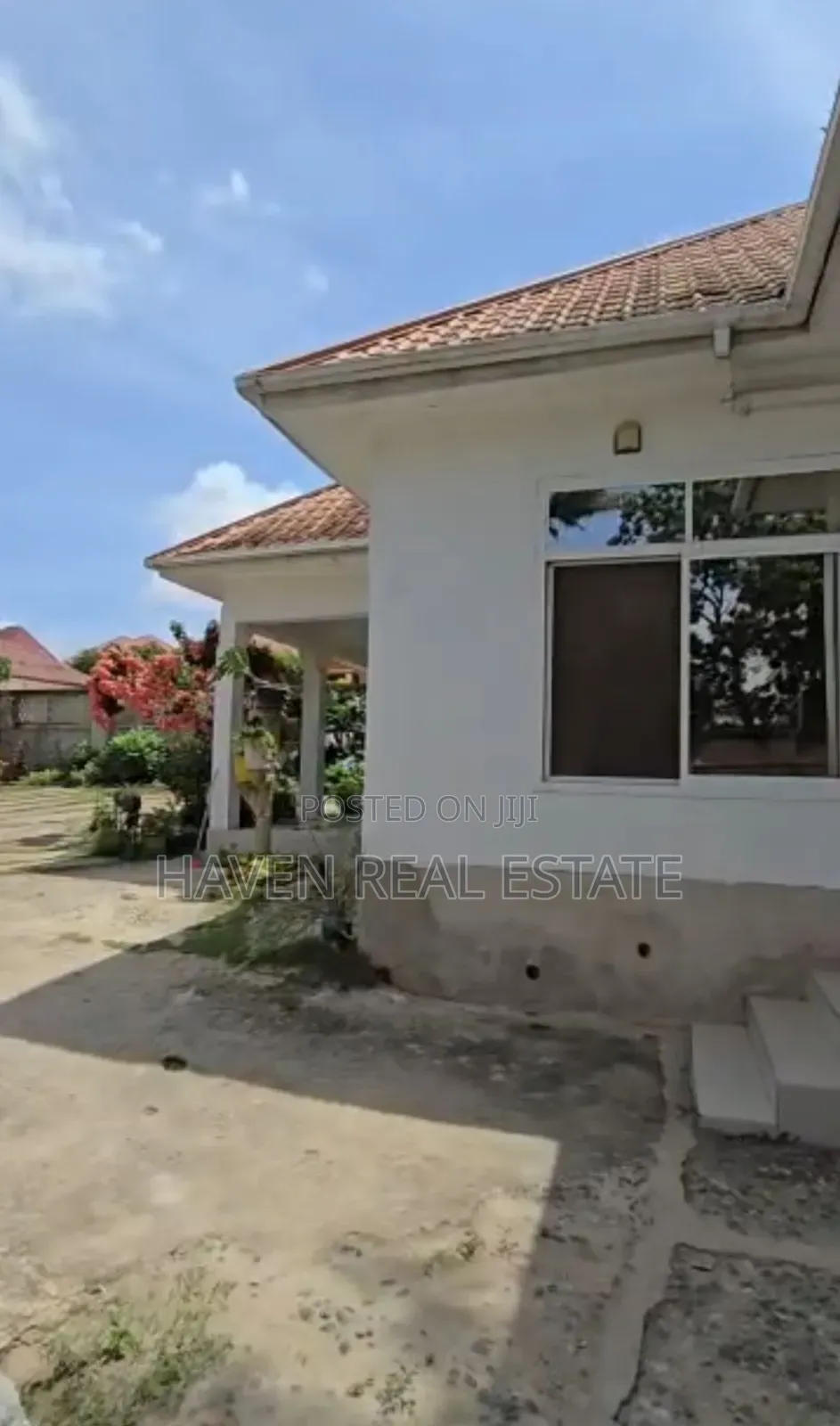 7bdrm House in Mbezi for sale