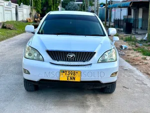Toyota Harrier 2006 White