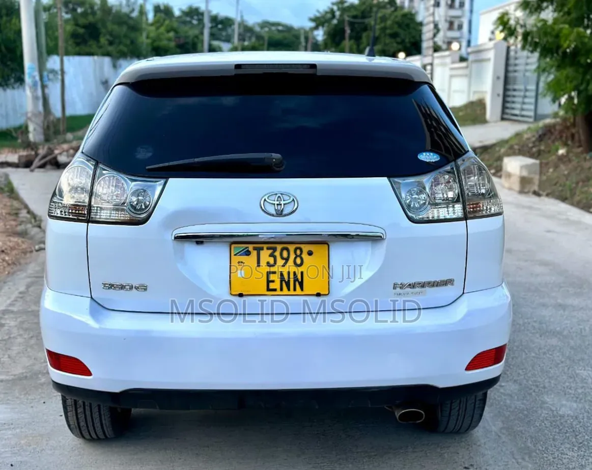 Toyota Harrier 2006 White