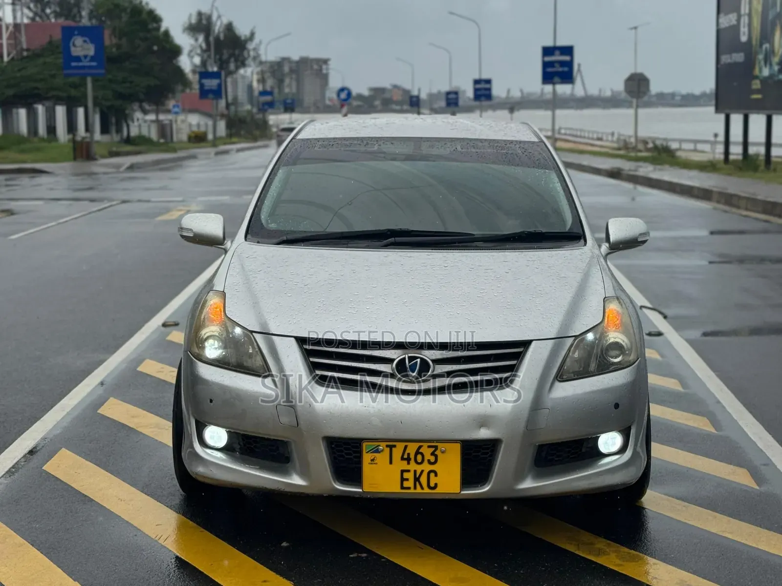 Toyota Blade 2006 Silver
