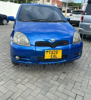 Toyota Vitz 2001 Blue