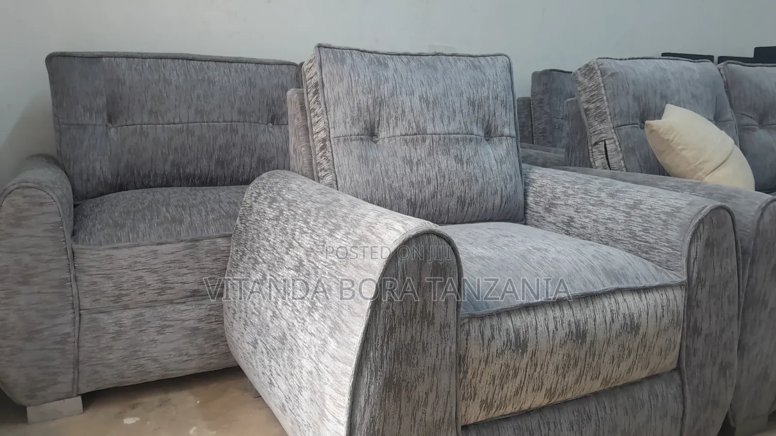 Sofa Bomba Ya Uhakika 3:2:1:1 Ya Watu Saba