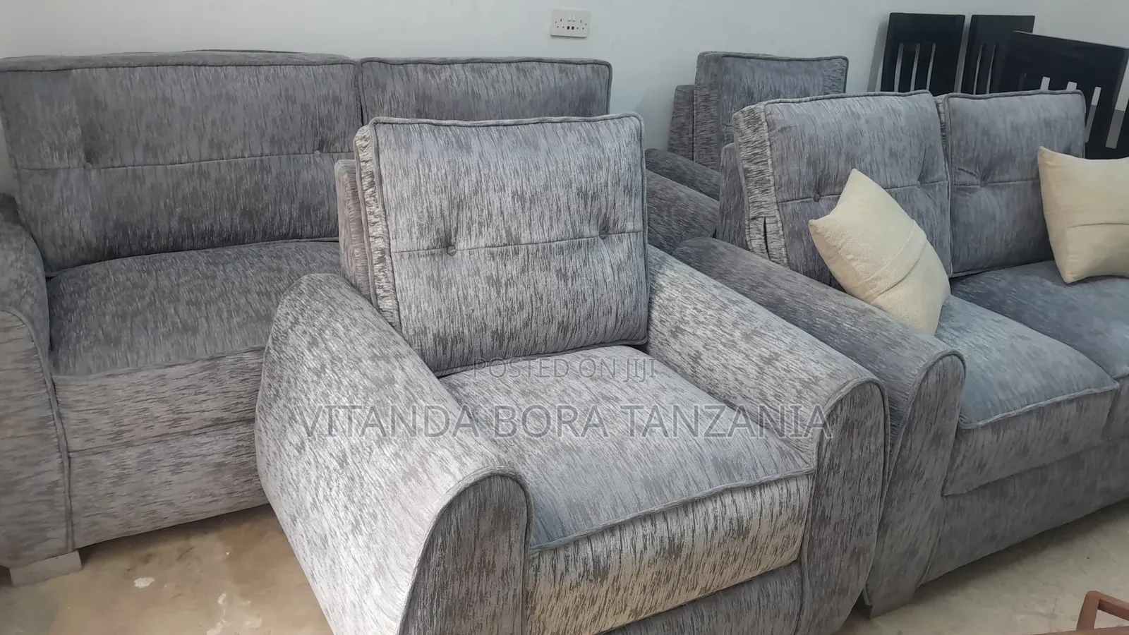 Sofa Bomba Ya Uhakika 3:2:1:1 Ya Watu Saba