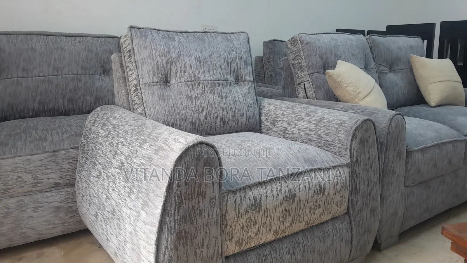 Sofa Bomba Ya Uhakika 3:2:1:1 Ya Watu Saba