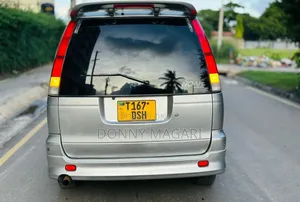 Toyota Noah 2001 Silver