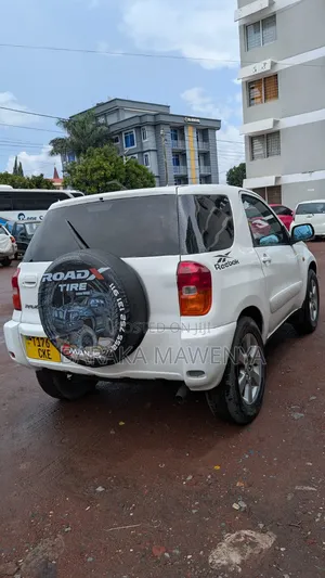 Toyota RAV4 2004 White