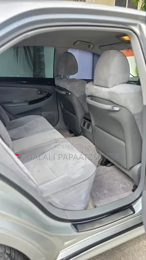 Toyota Crown 2004 Silver