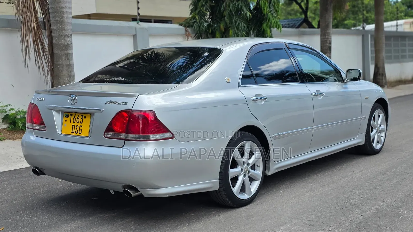 Toyota Crown 2004 Silver