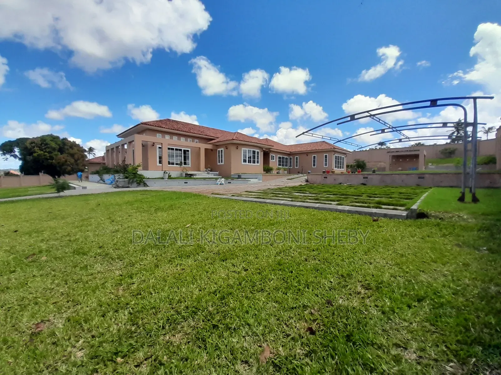 5bdrm House in Kisarawe 2️⃣, Kigamboni for sale
