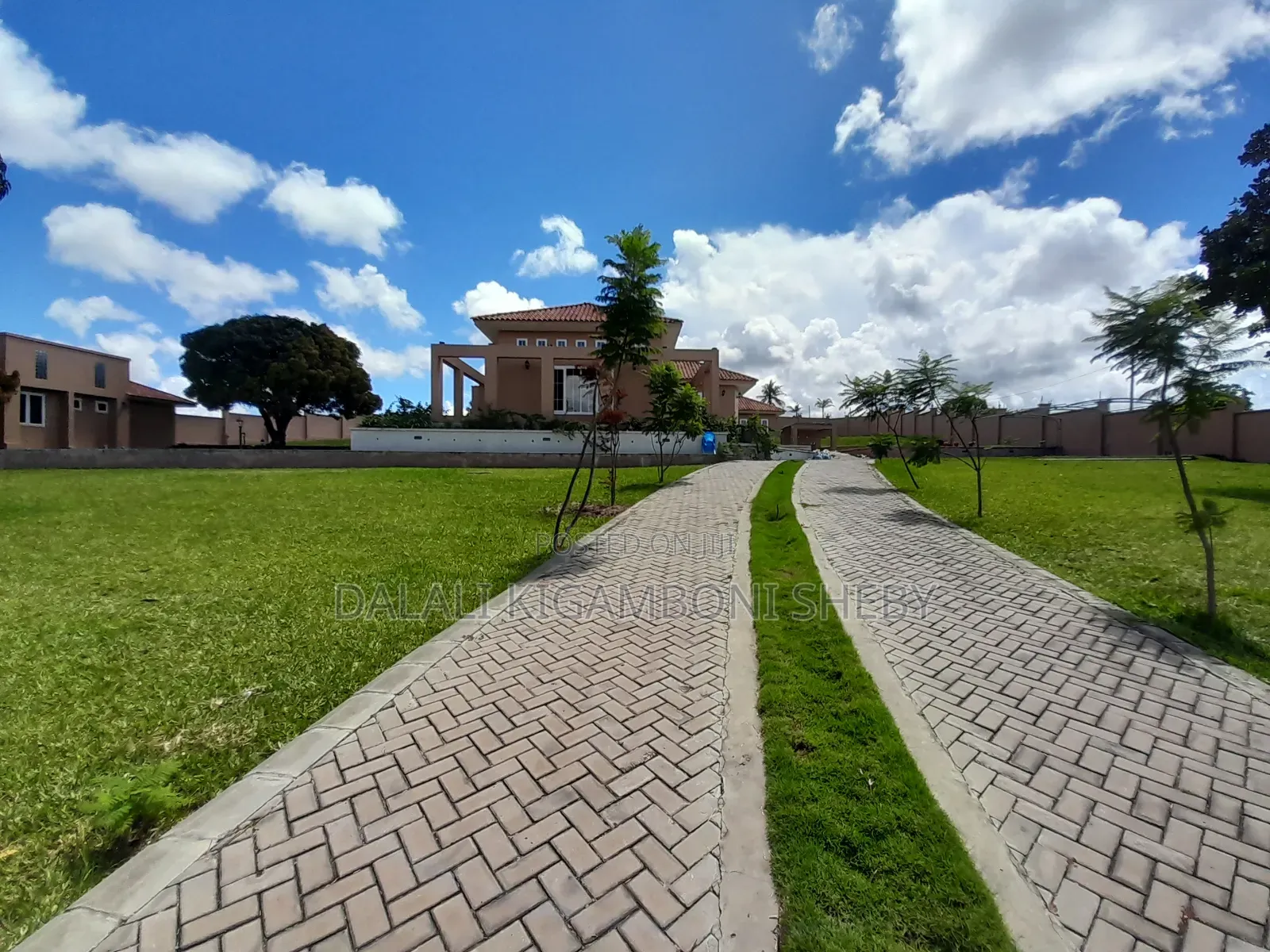 5bdrm House in Kisarawe 2️⃣, Kigamboni for sale
