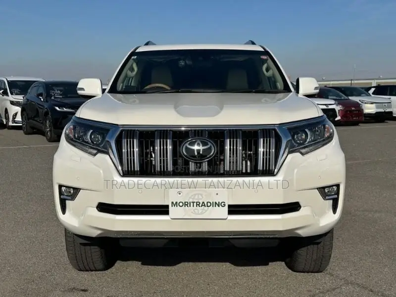 Toyota Land Cruiser Prado 2.8 2022 Pearl