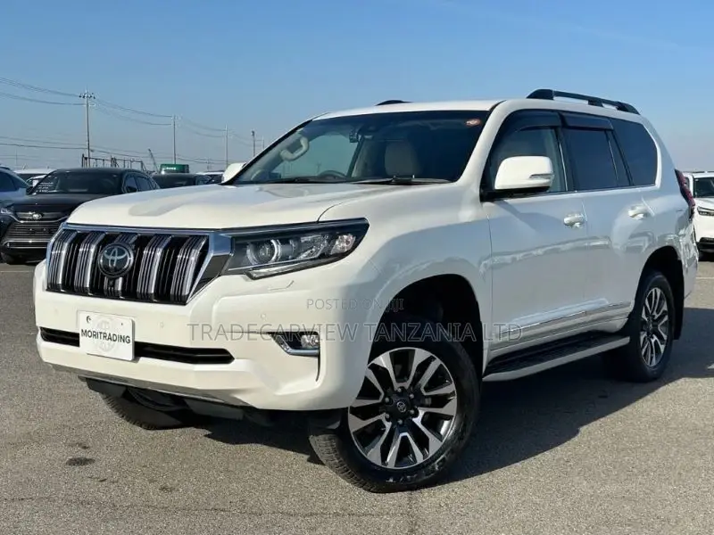 Toyota Land Cruiser Prado 2.8 2022 Pearl