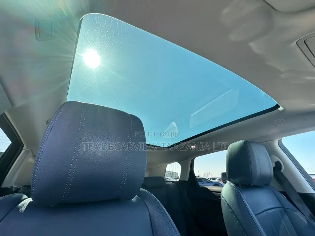 Land Rover Range Rover Evoque SE 4x4 5-Door 2019 Pearl