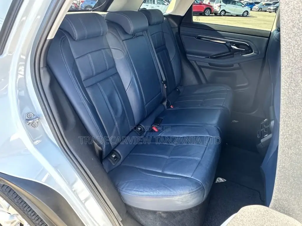 Land Rover Range Rover Evoque SE 4x4 5-Door 2019 Pearl