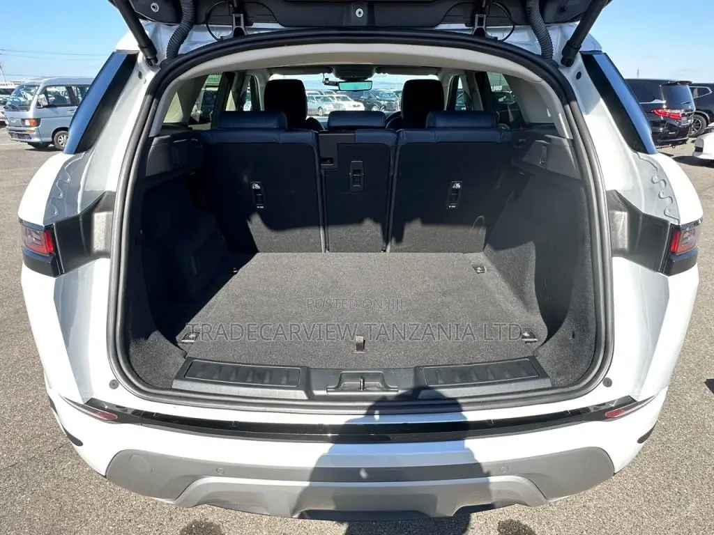Land Rover Range Rover Evoque SE 4x4 5-Door 2019 Pearl