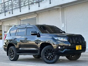 Toyota Land Cruiser Prado 2012 Black