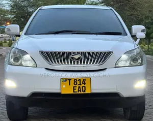 Toyota Harrier 2006 White