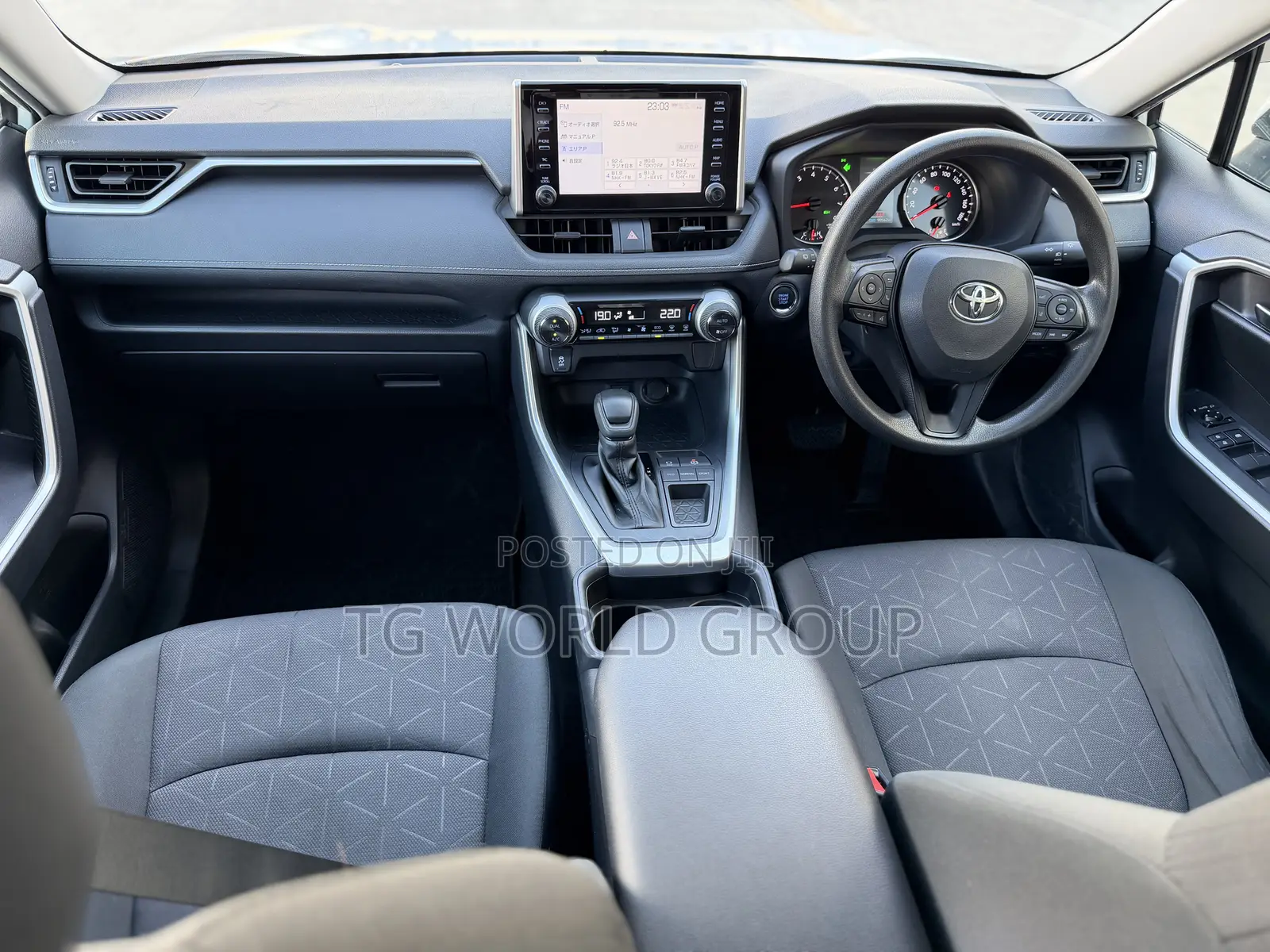 Toyota RAV4 2021 White