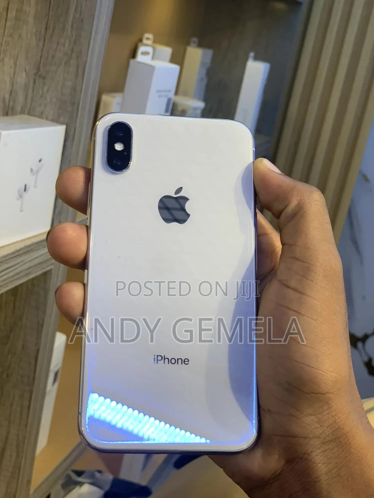 Apple iPhone X 64 GB White
