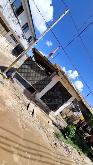 5bdrm Bungalow in Kinondoni Hananasif for sale