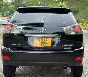 Toyota Harrier 2005