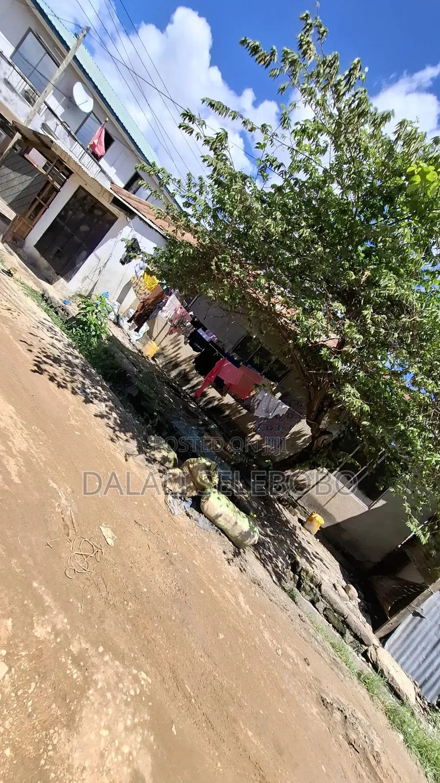 5bdrm Bungalow in Kinondoni Hananasif for sale