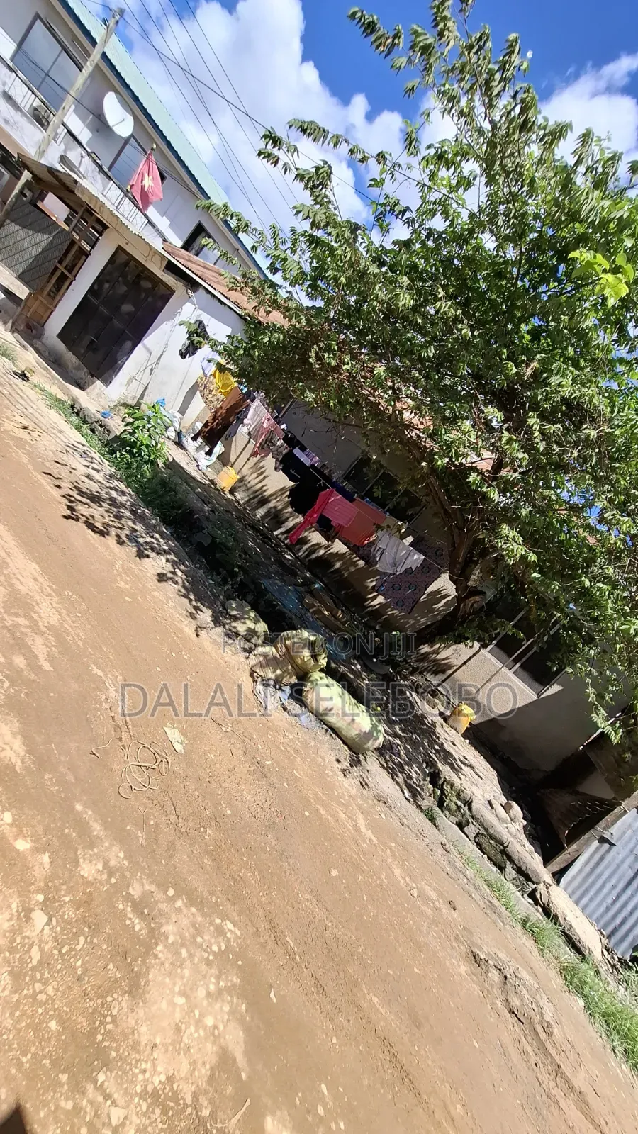 5bdrm Bungalow in Kinondoni Hananasif for sale