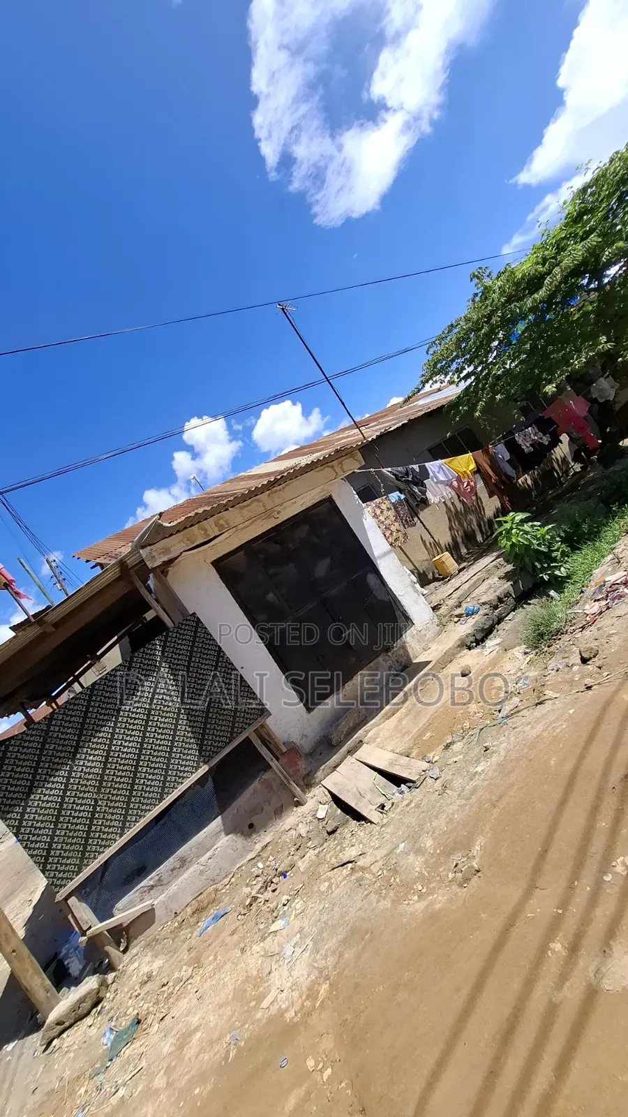 5bdrm Bungalow in Kinondoni Hananasif for sale