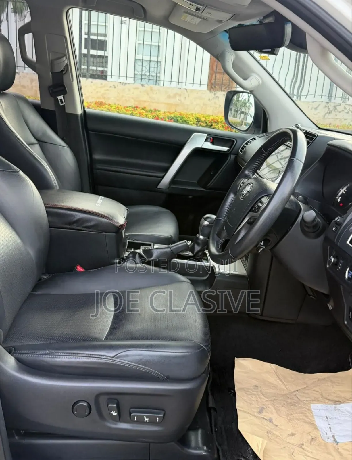 Toyota Land Cruiser Prado 4.0 Petrol GX-R 2006 White
