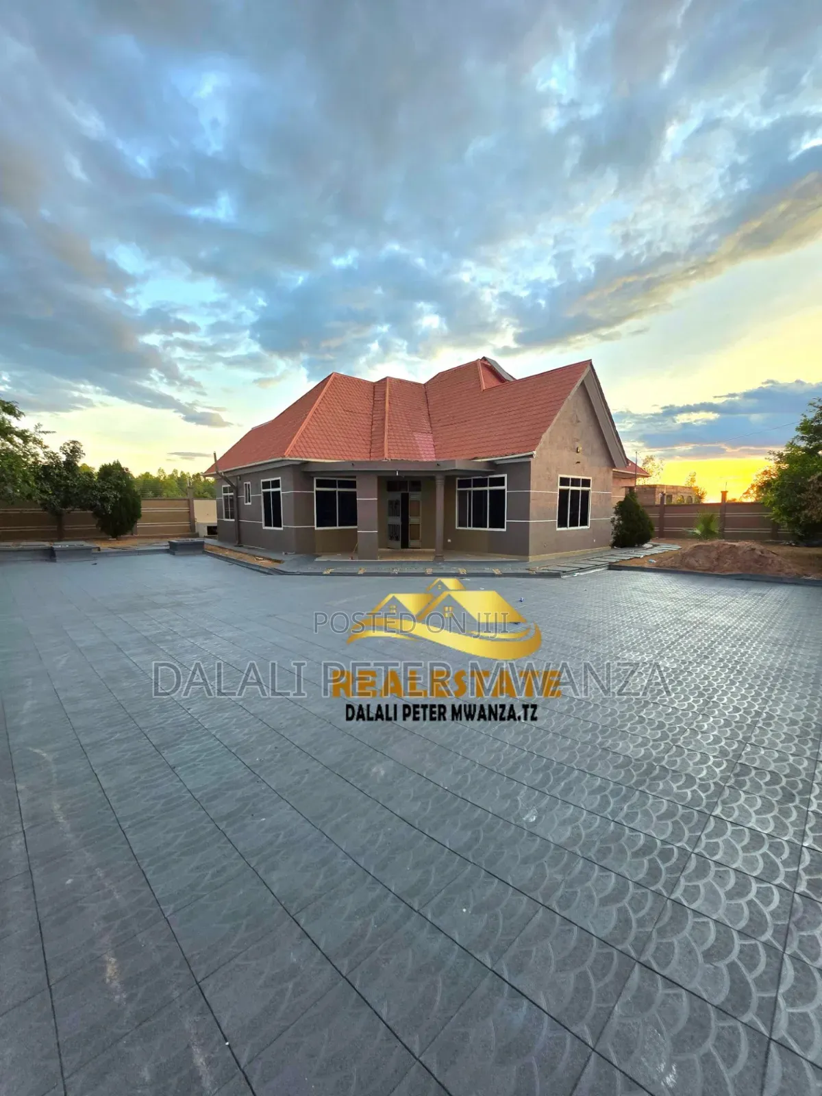 4bdrm House in Broker Peter, Mkolani for rent