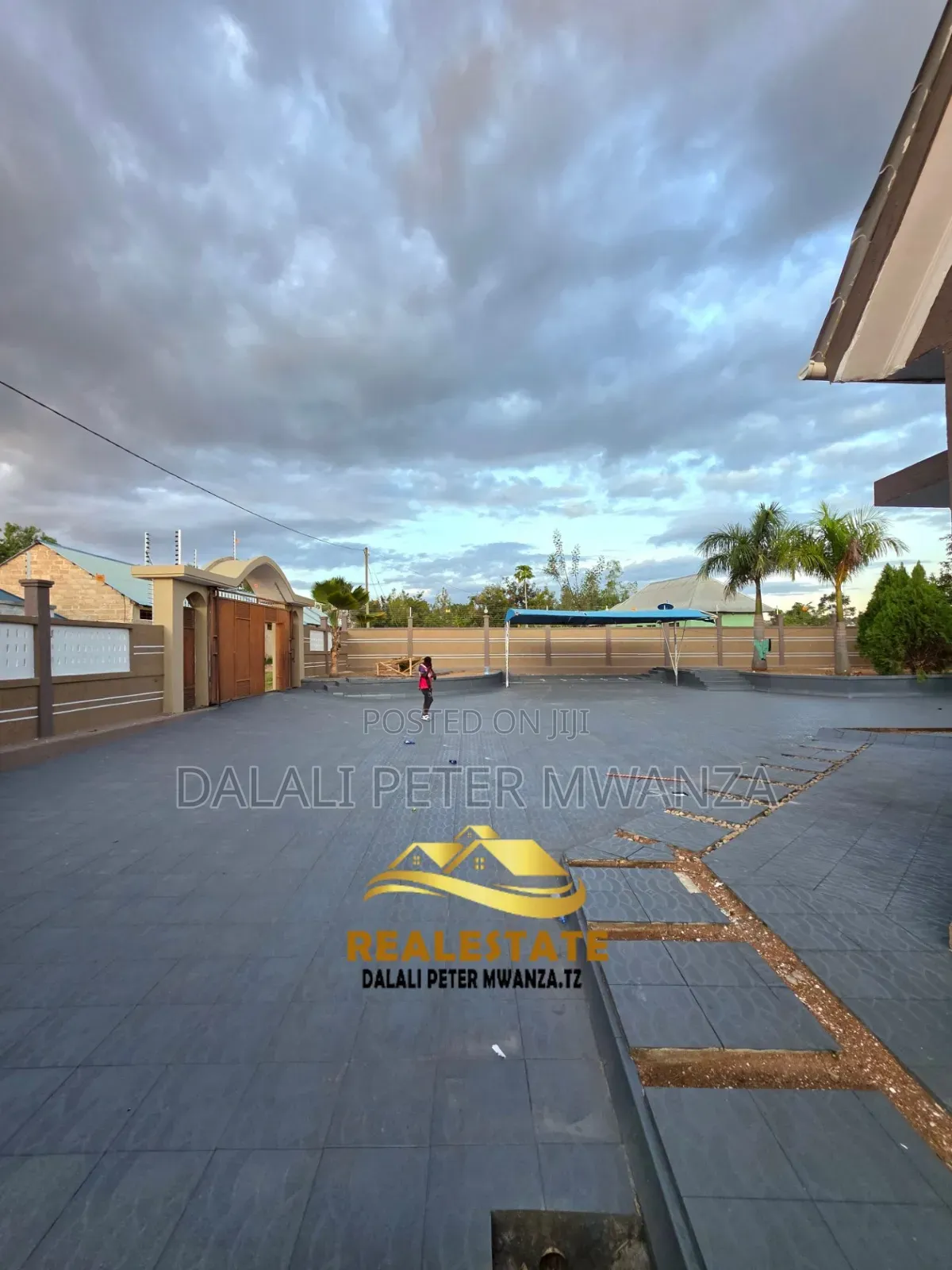 4bdrm House in Broker Peter, Mkolani for rent