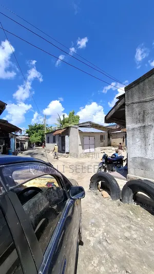 4bdrm Bungalow in Kinondoni Hananasif for sale