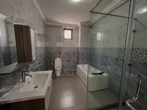 5bdrm Villa in Oysterbay for sale