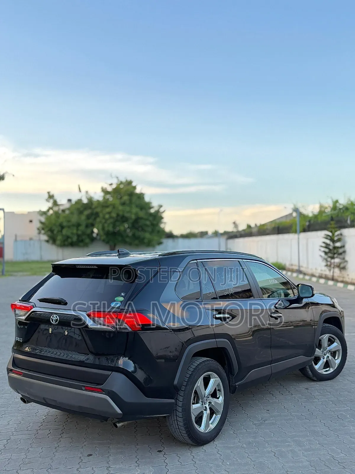 Toyota RAV4 Adventure AWD 2020 Black