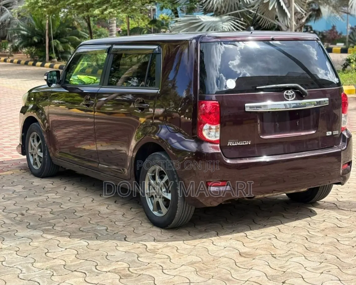 Toyota Corolla Rumion 2011 Purple