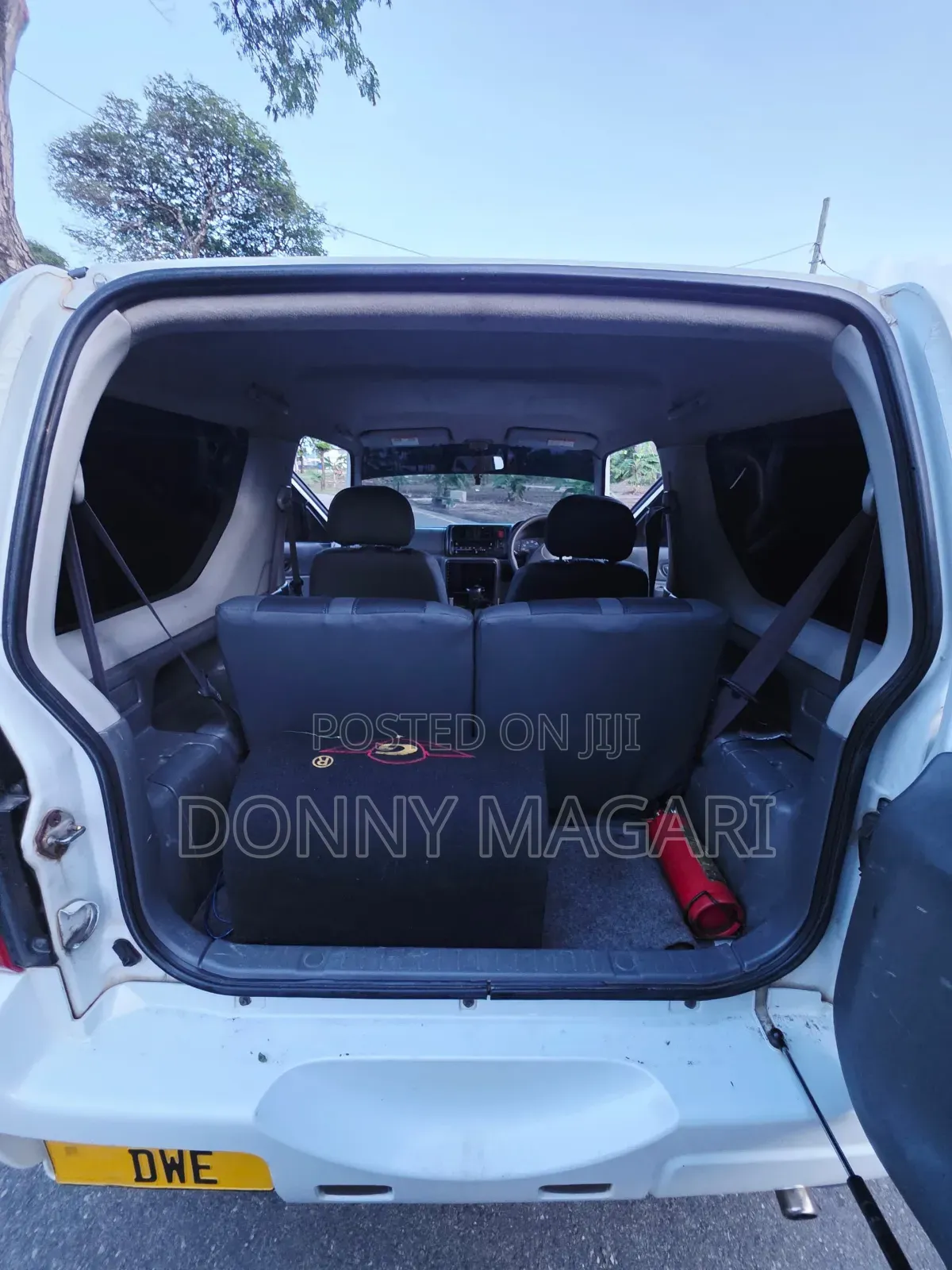 Suzuki Jimny 2000 White