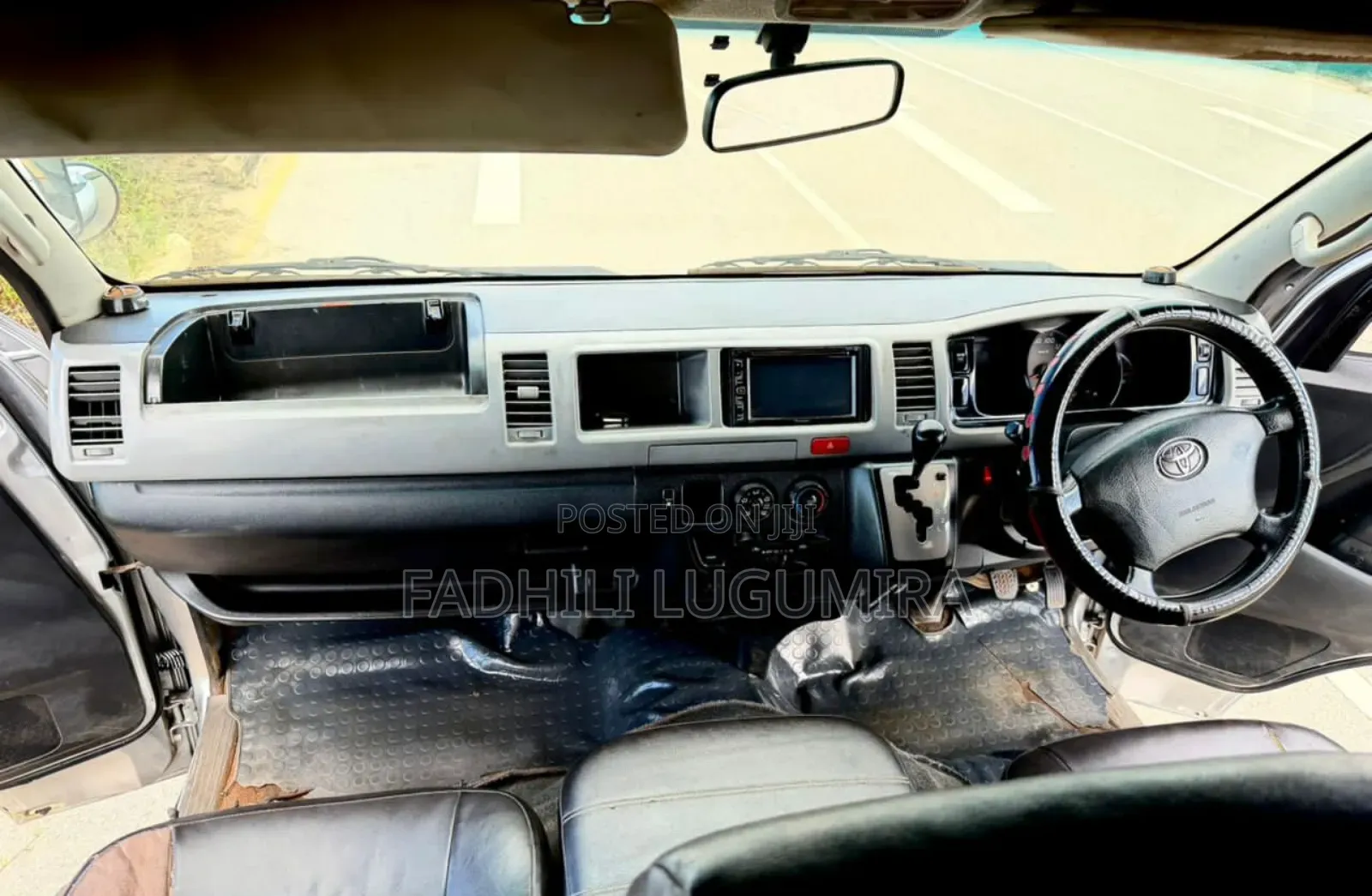 Toyota HiAce 2006 Silver