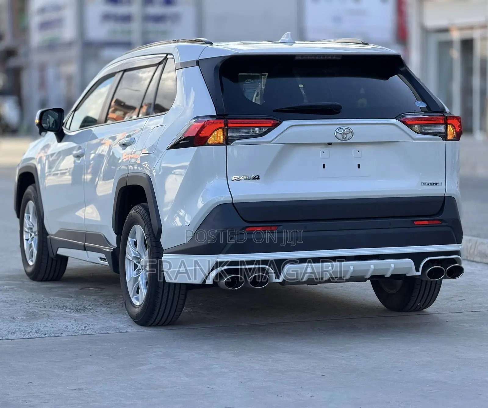 Toyota RAV4 Adventure 2022 White