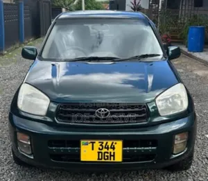 Toyota RAV4 1.8 2004 Green