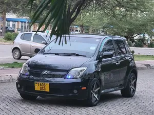 Toyota IST 2005 Black