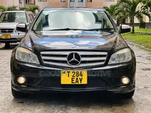 Mercedes-Benz C200 2008 Black