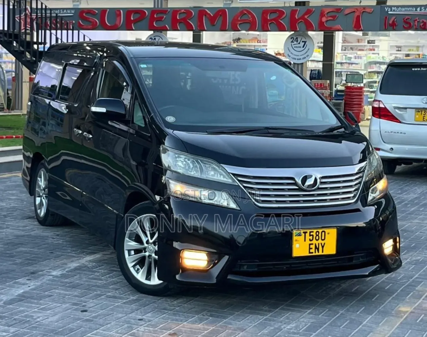 Toyota Vellfire 2010 Black